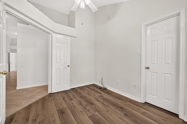 Building Photo - 3830 Flatwood Dr
