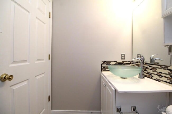 Building Photo - 7680 Chablis Cir