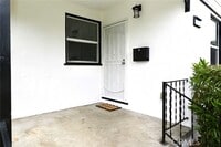 Building Photo - 14843 Hayward St