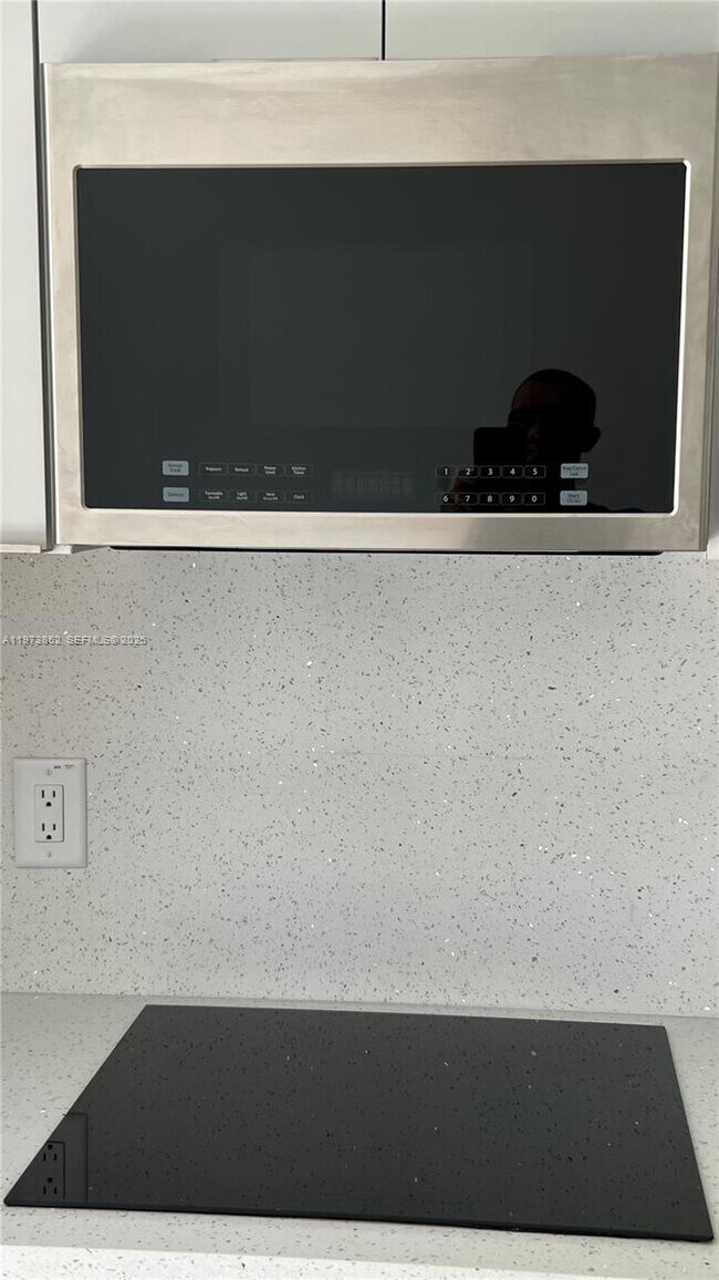 Building Photo - 2800 SW 25th St