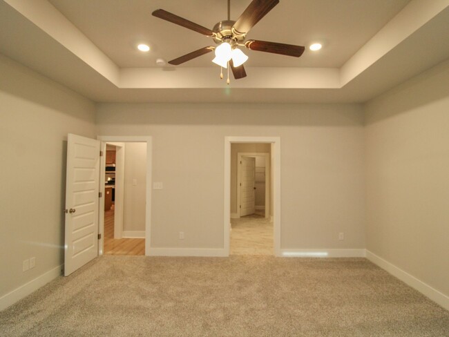 Building Photo - NEW Townhome in excellent location! MOVE I...