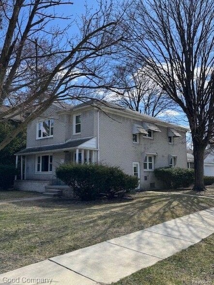 Building Photo - 1002 E Lincoln Ave