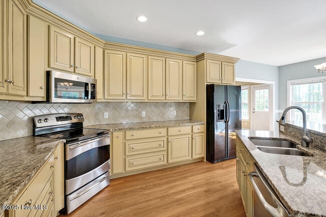 Building Photo - 3185 Wexford Way