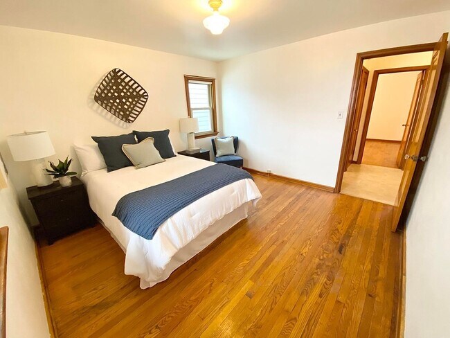 Building Photo - 2787 N Sholes Ave