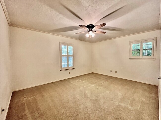 Building Photo - 116 Mill Pond Rd