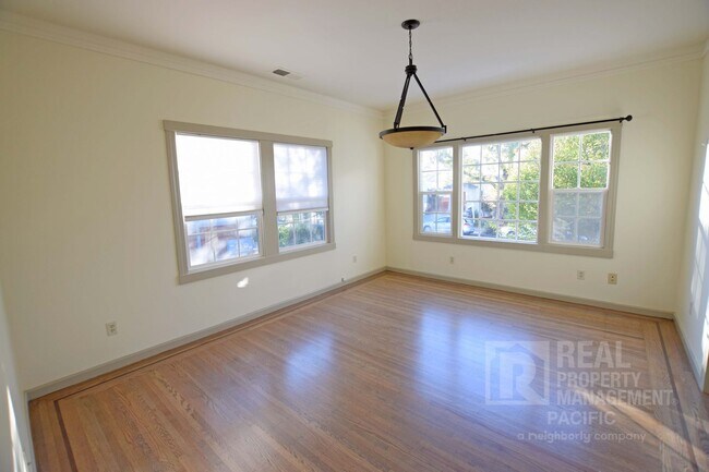 Building Photo - 1435 Parker St