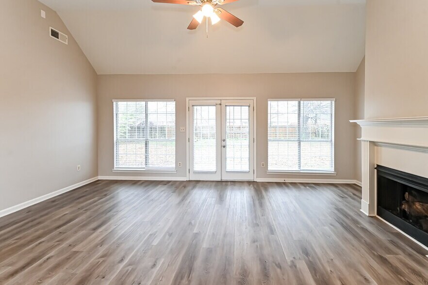 Building Photo - 7376 Wendy Way