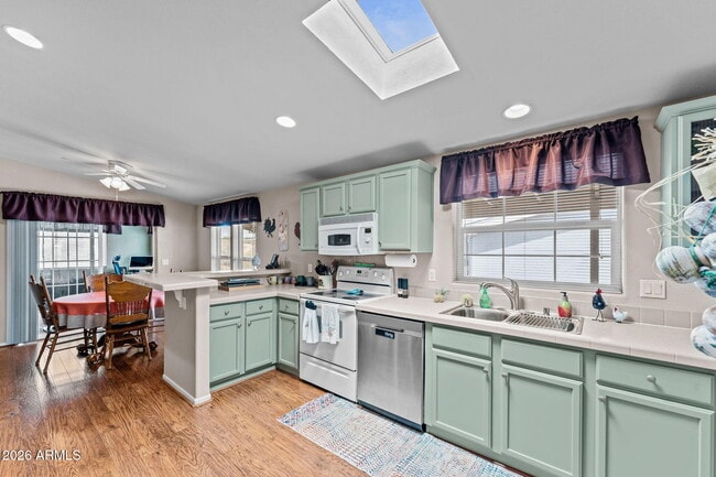 Building Photo - 2501 W Wickenburg Way