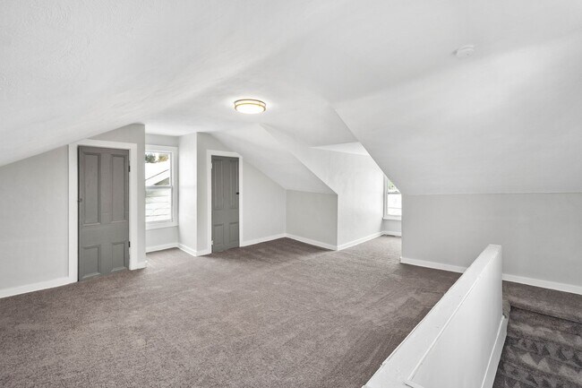 Building Photo - 1740 Arlington Ave