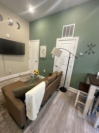 Building Photo - 248 Market St