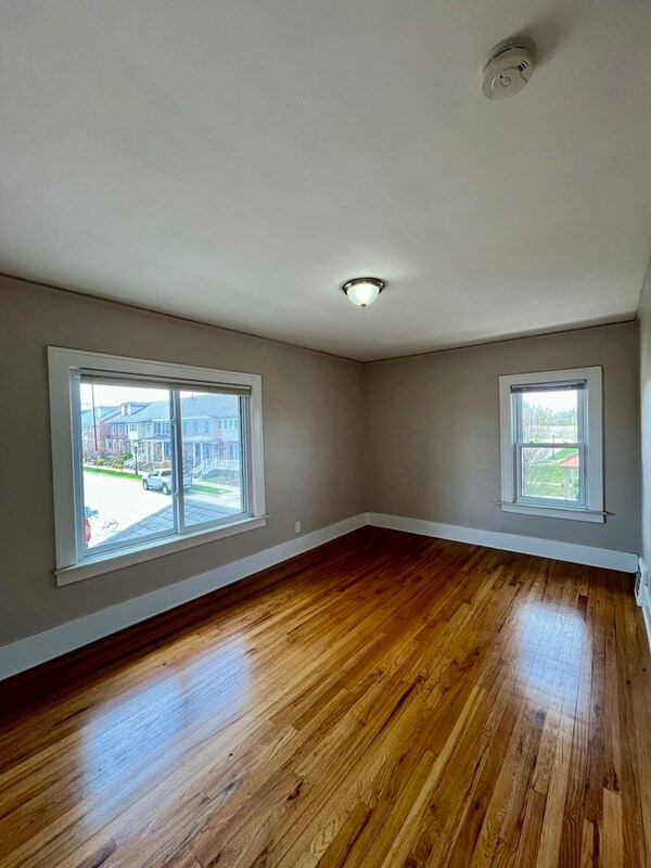 Building Photo - 162 Labadie St