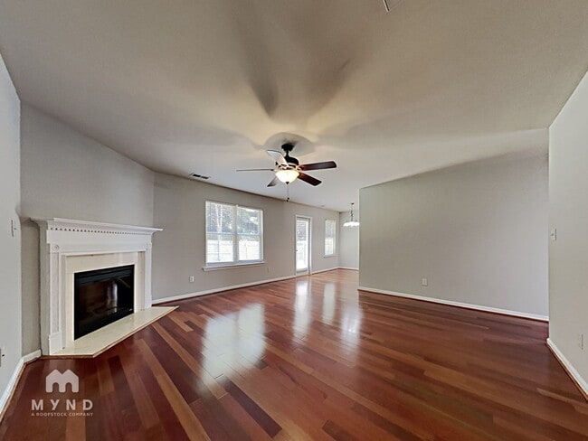 Building Photo - 3088 Rosewalk Dr