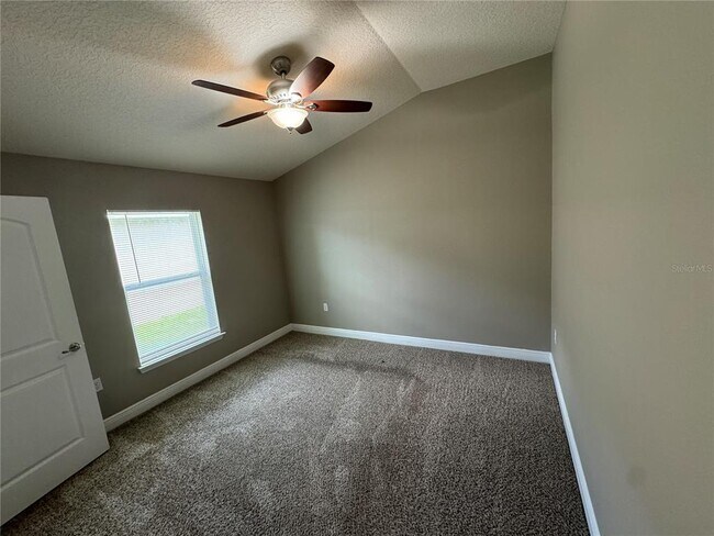 Building Photo - 33813 Emerald Pond Loop
