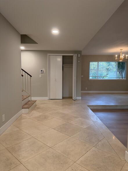 Building Photo - 15782 Butterfield St