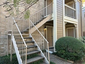 Building Photo - 1880 White Oak Dr