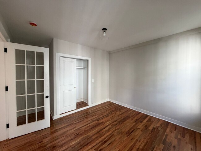 Building Photo - 271 Elm St