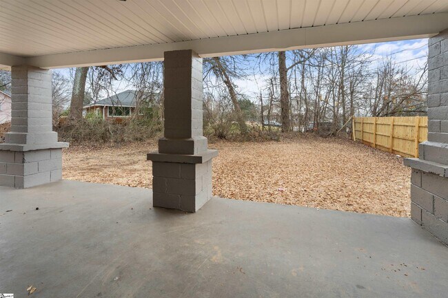 Building Photo - 700 N Franklin Rd