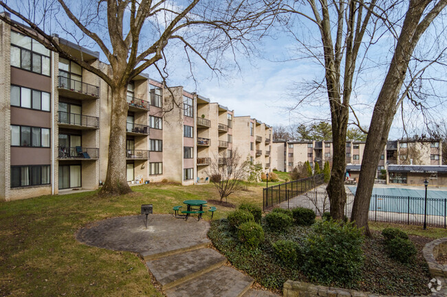 Building Photo - Westwood Gardens