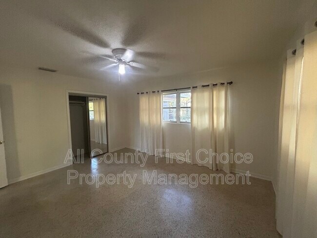 Building Photo - 2797 Renatta Dr