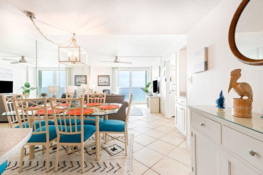 Building Photo - 3768 E County Hwy 30A