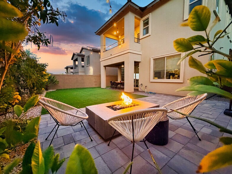 Firepit at sunset - 12412 Shoreline Echo Ave