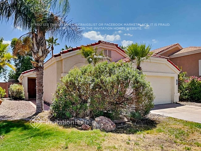 Building Photo - 11989 W Almeria Rd