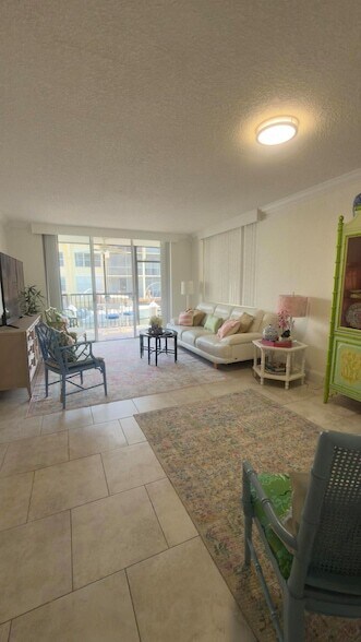 Building Photo - 777 S Federal Hwy