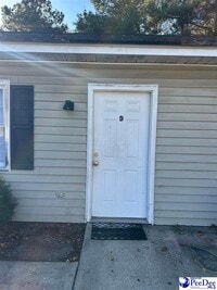 Building Photo - 1013 E National Cemetery Rd