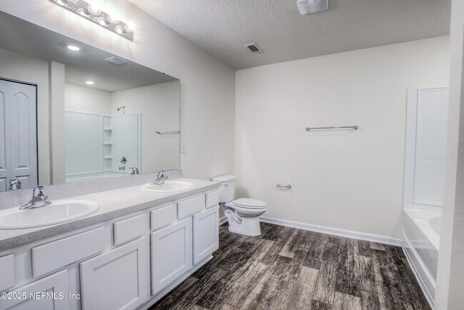 Building Photo - 5716 Bluetick Ct