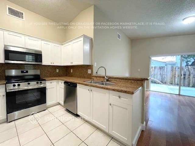 Building Photo - 9621 SW 164th Ct