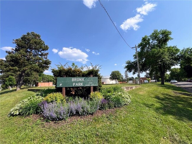 Building Photo - 2849 Jersey Ave S