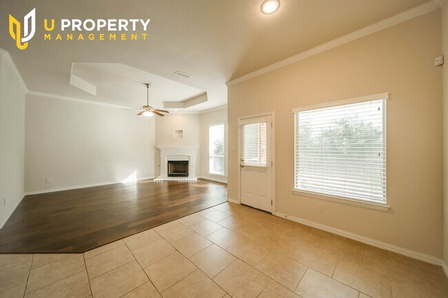 Building Photo - Gorgeous 2-story house in Denton