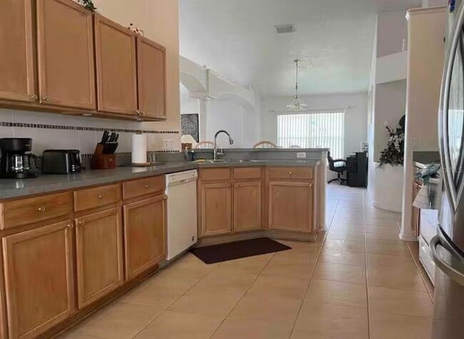 Building Photo - 622 Eagle Pointe S