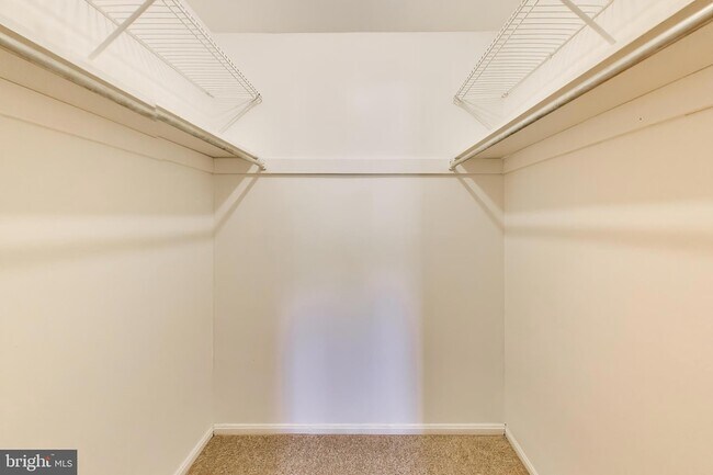 Building Photo - 862 College Pkwy