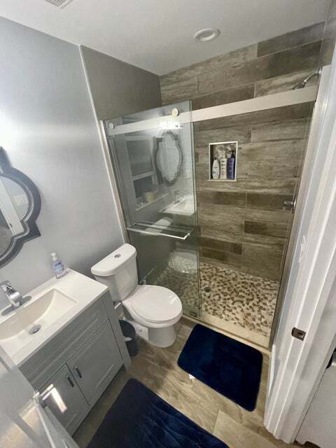 Building Photo - 601 N E St