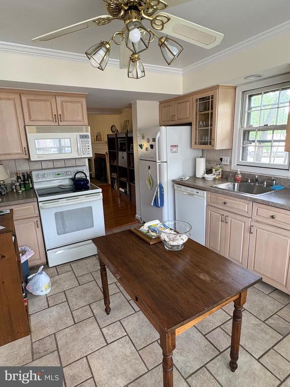 Building Photo - 6602 Deer Gap Ct