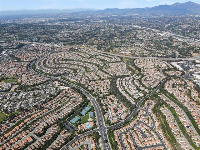 Building Photo - 28721 Via Pasatiempo