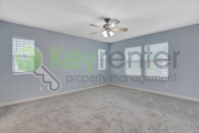 Building Photo - 461 Anjou Cir