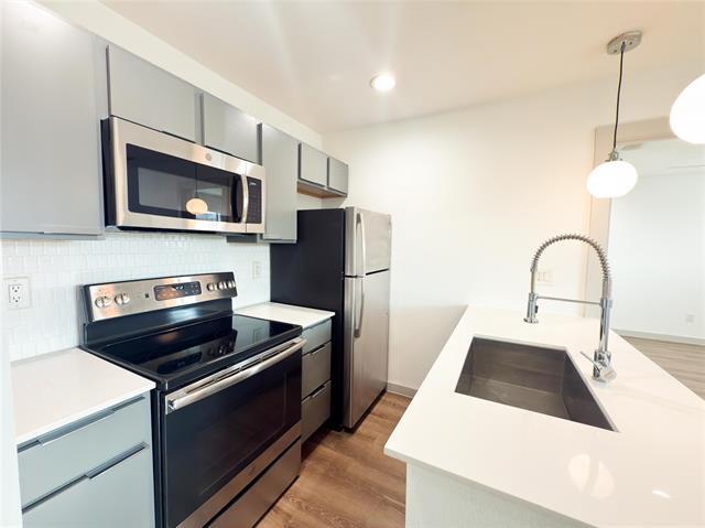 Building Photo - 4526 Munger Ave