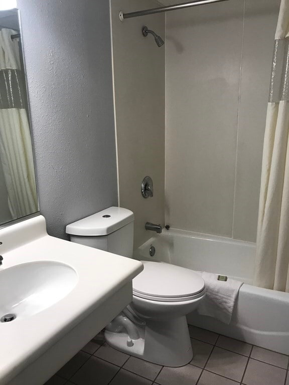 Building Photo - 358 Main St