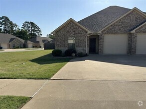 Building Photo - 3923 Mobley Cir