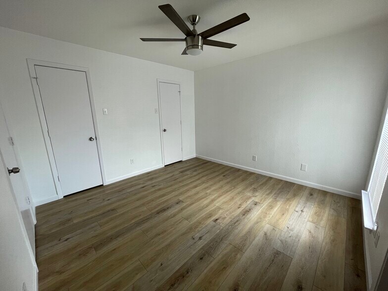 Building Photo - 7660 Kings Ridge Rd