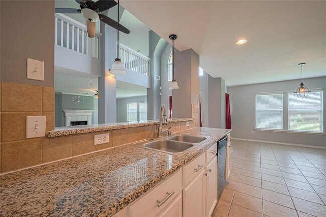 Building Photo - 3927 Flatwood Dr