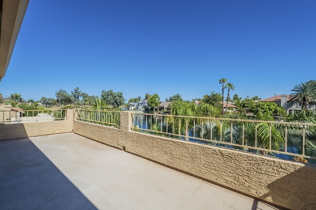 Building Photo - Luxury Waterfront Home in Ocotillo – Avail...