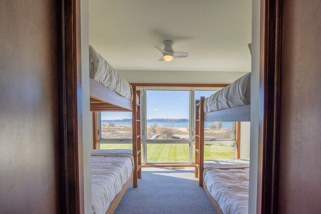 Building Photo - 11988 Cabana Shores Dr