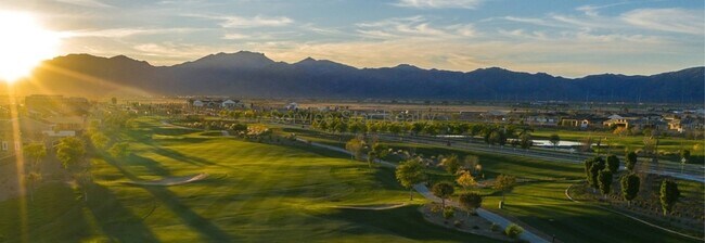 Building Photo - 17171 W Thousand Oaks St