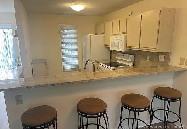 Building Photo - 104 Mallard Cove