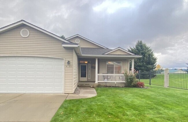 Primary Photo - Cozy Home in a Gated Community!