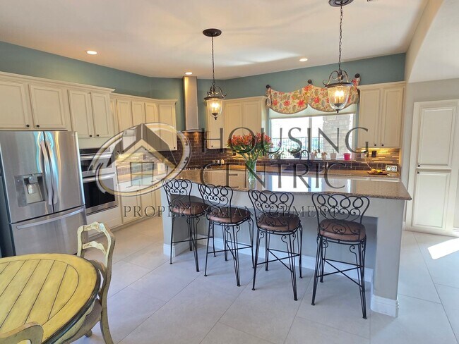 Building Photo - Serrano Executive 4bd/4.5ba Executive Home with Pool, Spa & 4-Car Garage!