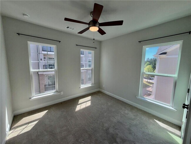 Building Photo - 361 Watson Ave